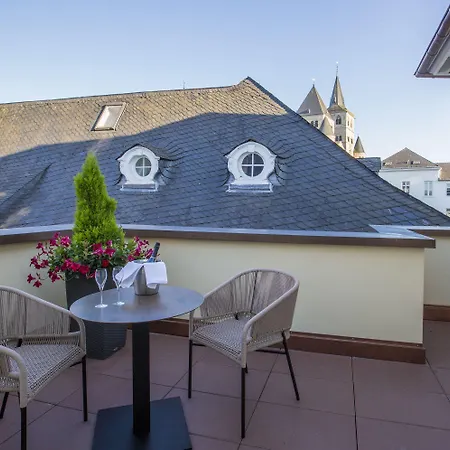 Romantik Zur Glocke Hotel 2*