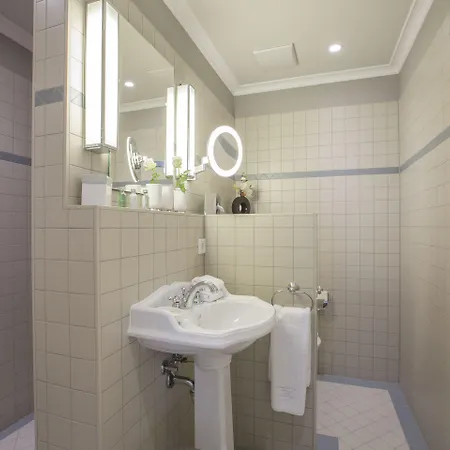 Romantik Zur Glocke Hotel Treviri