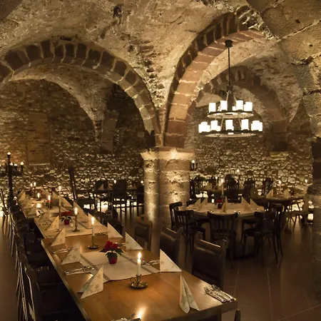 Hotel Romantik Zur Glocke 2*