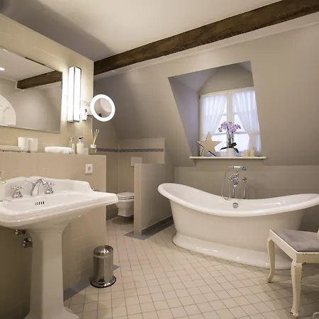 Romantik Zur Glocke Hotel Trevír