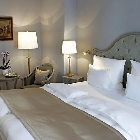 Romantik Zur Glocke 2* Trevír