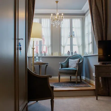 Romantik Zur Glocke 2* Trevír