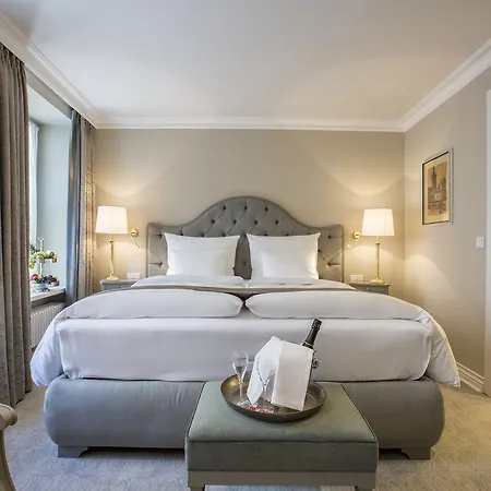 Romantik Zur Glocke Trevír