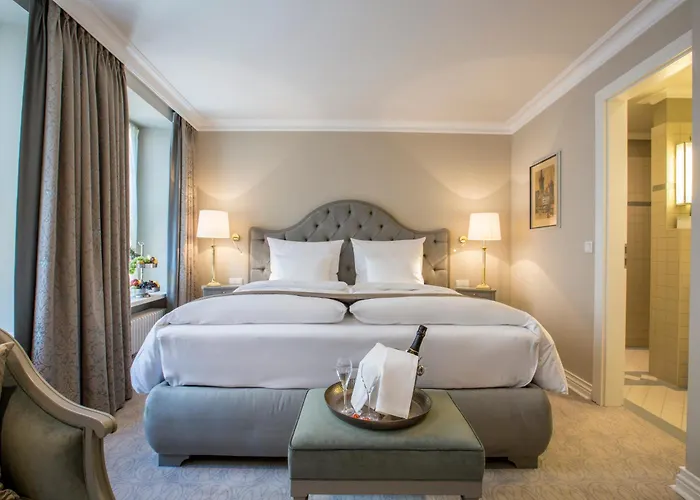 Hotel Romantik Zur Glocke Trèves