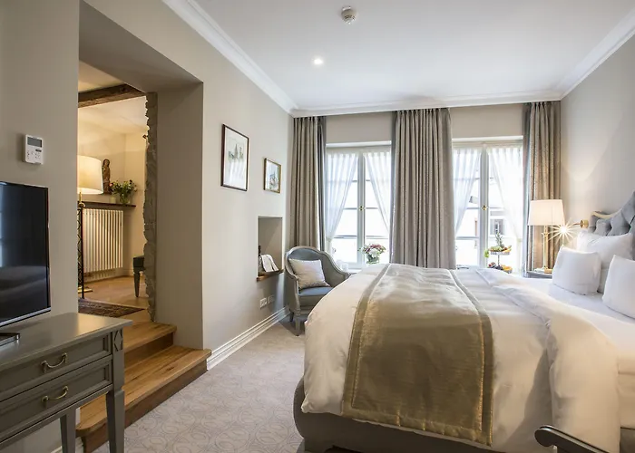 钟声浪漫酒店 特里尔