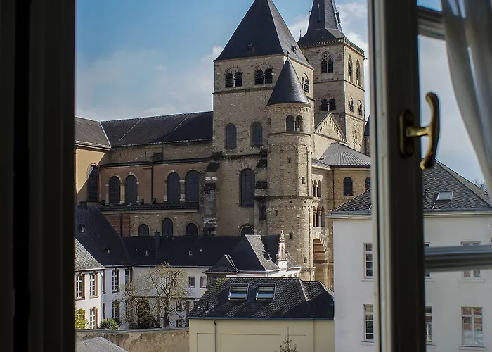 Romantik Zur Glocke 2* Trier