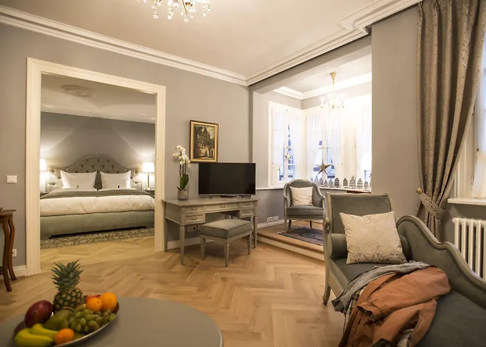 Romantik Zur Glocke 2* Trier