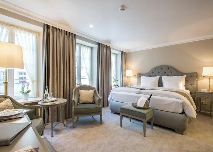 Romantik Zur Glocke Hotel