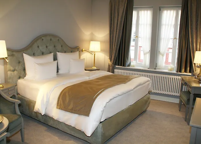 Romantik Zur Glocke 2* Trier